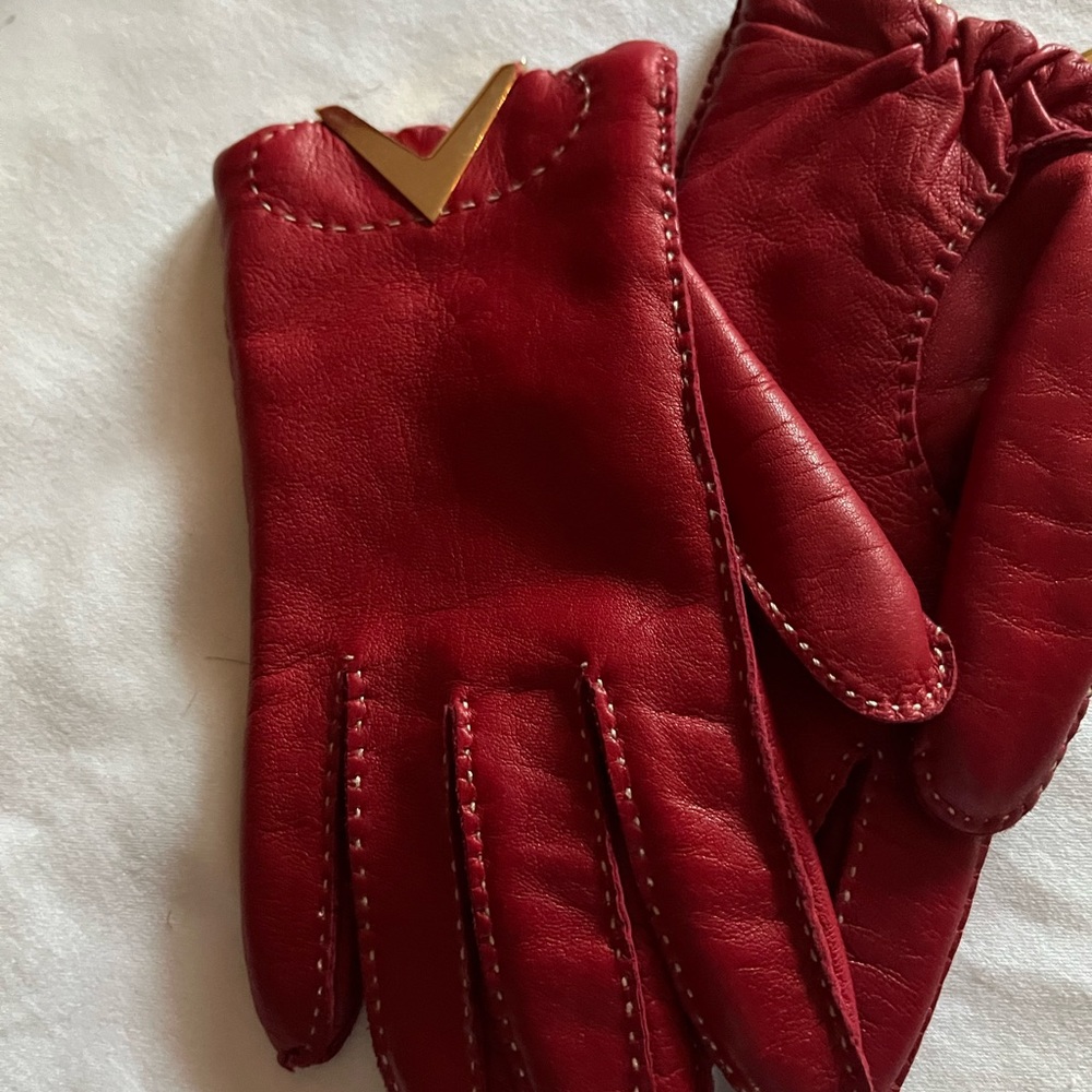 Lined leather gloves 1 or more pairs